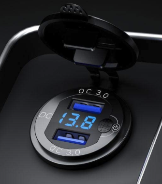 Prise USB 2 ports + Voltmetre