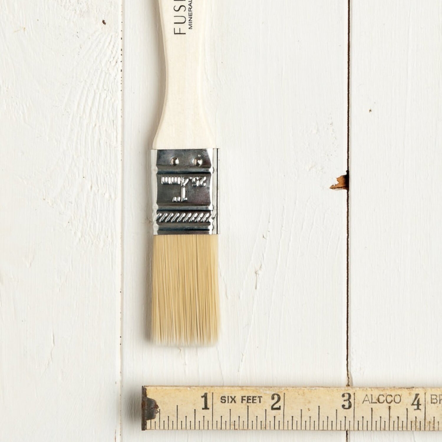 Fusion™️ Mineral Paint 1inch Chip Brush