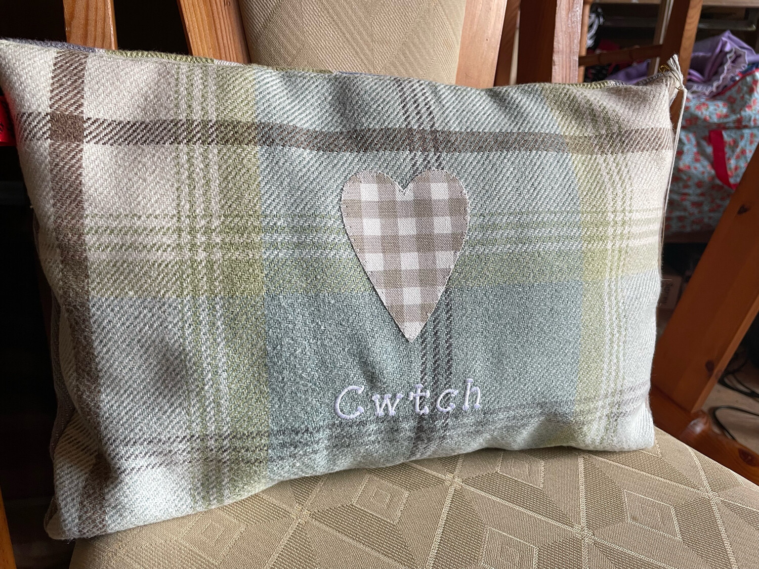 Cwtch Cushion