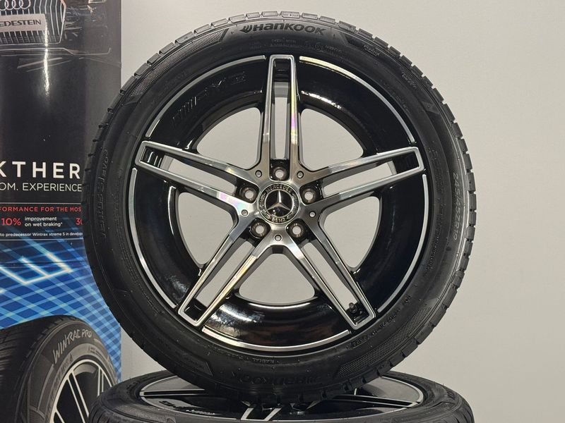 Mercedes E Klasse 19 Zoll AMG Felgen Original Kompletträder W214 S214 NEU Mercedes E Klasse 19 Zoll AMG Felgen Original Kompletträder W214 S214 NEU