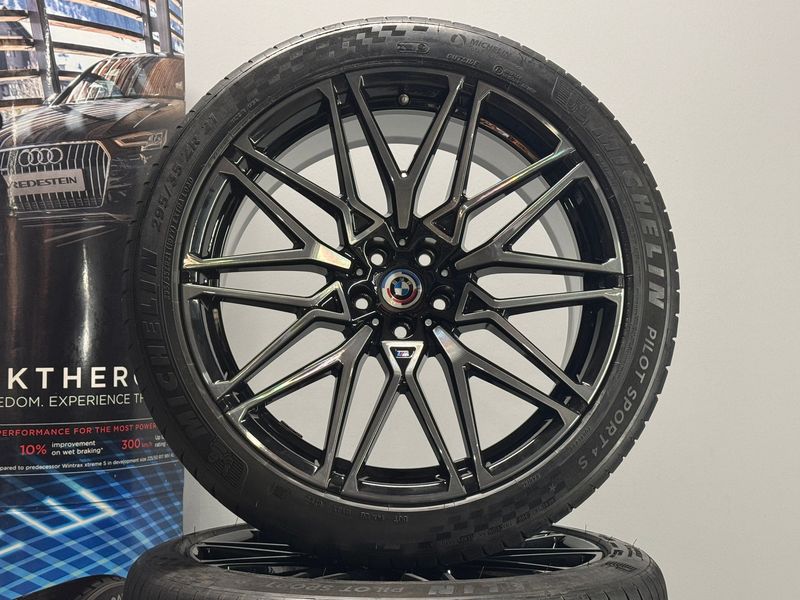 BMW X5M X6M 22 Zoll Felgen Original Kompletträder M818 F95 F96 BMW X5M X6M 22 Zoll Felgen Original Kompletträder M818 F95 F96