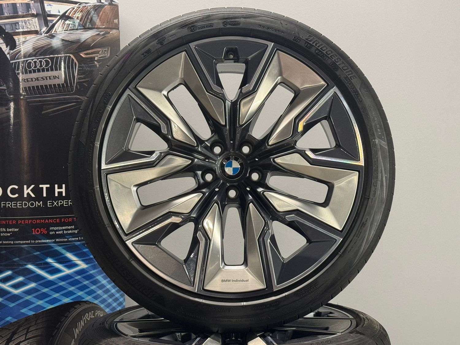 BMW 7er 21 Zoll Felgen Original Kompletträder i910 G70 i7