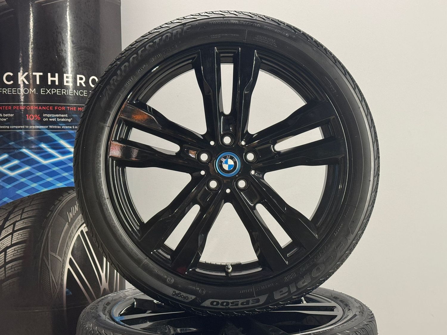BMW i3 i3S 20 Zoll Felgen Original Kompletträder 431 Black Sommer