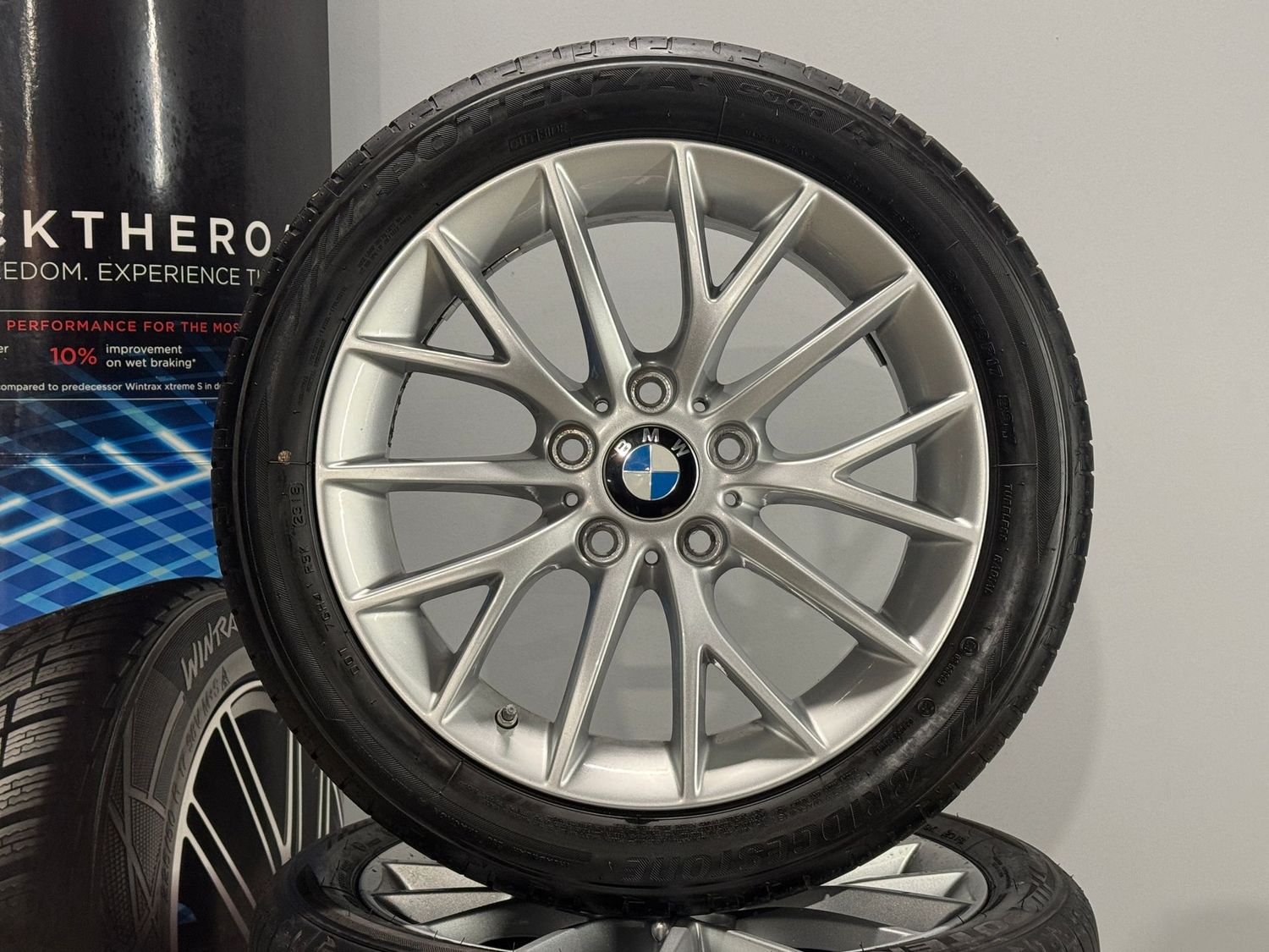 BMW 1er 17 Zoll Felgen Original Kompletträder 380 F20 F21