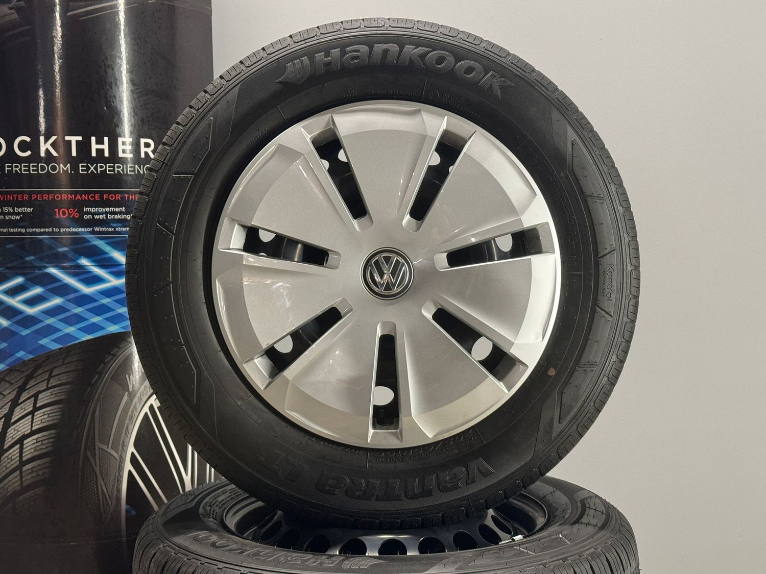 VW Transporter T6 T6.1 16 Zoll Original Kompletträder