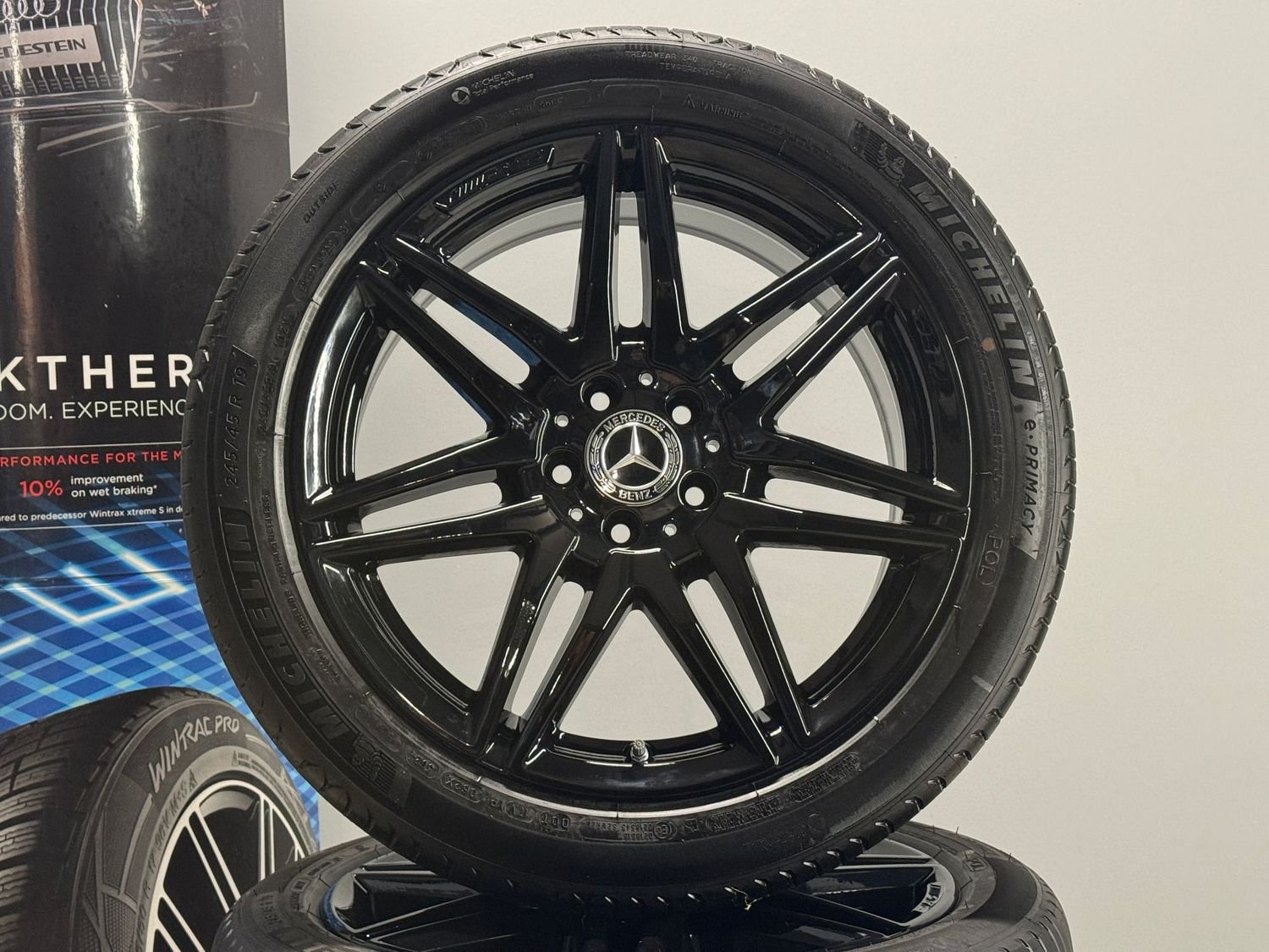 Mercedes V Klasse 19 Zoll AMG Felgen Original Kompletträder W447 NEUW.
