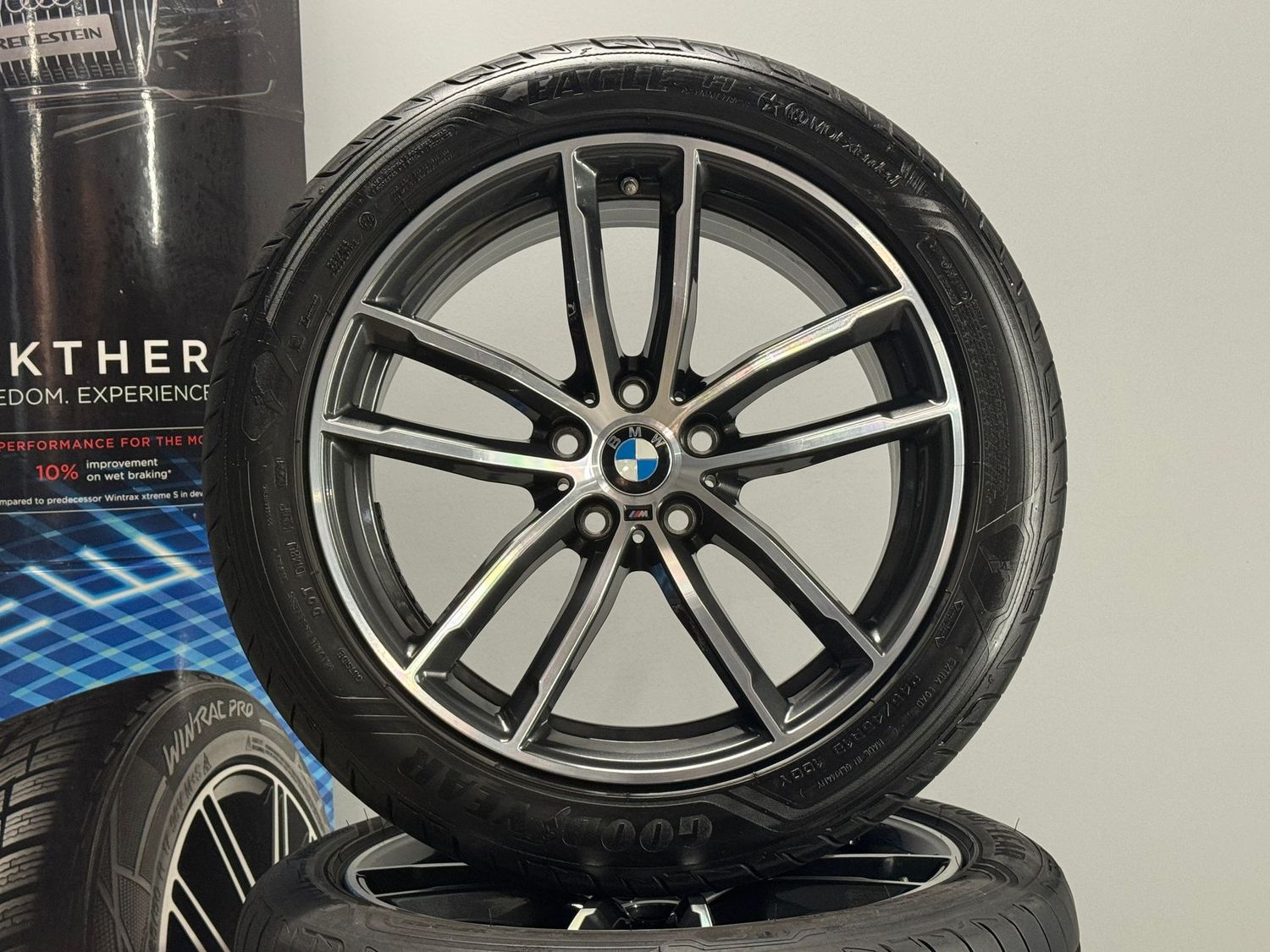 BMW 5er 18 Zoll Felgen Original Kompletträder M662 Sommer G30 G31
