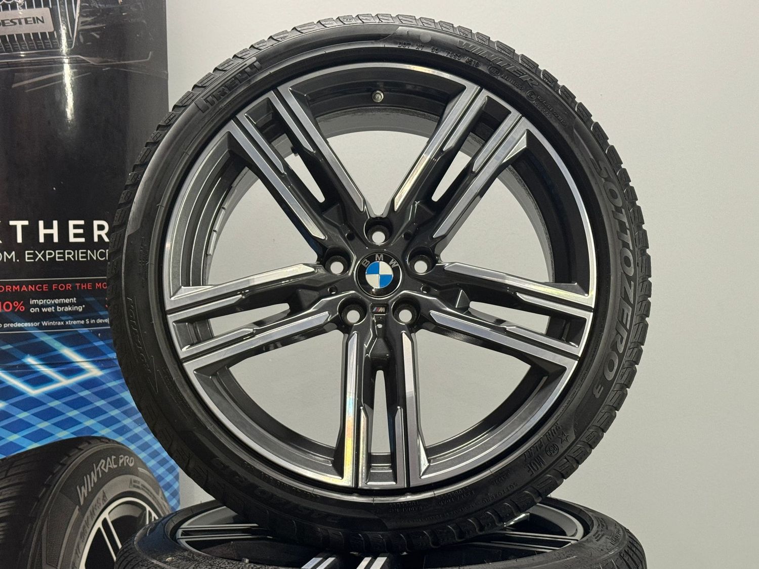 BMW 8er 19 Zoll Winterreifen Original Kompletträder