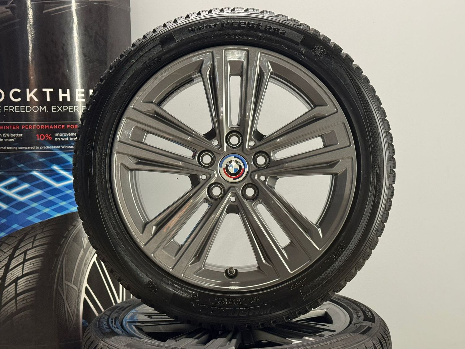 BMW 1er 2er 17 Zoll Winterreifen Original Kompletträder 548 F40 F44