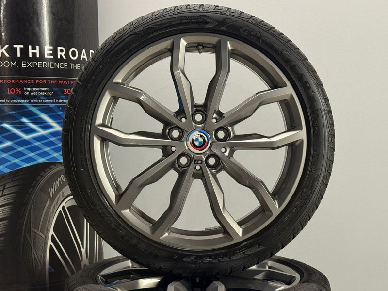 BMW 1er 18 Zoll Winterreifen Original Kompletträder M711 F40 F44