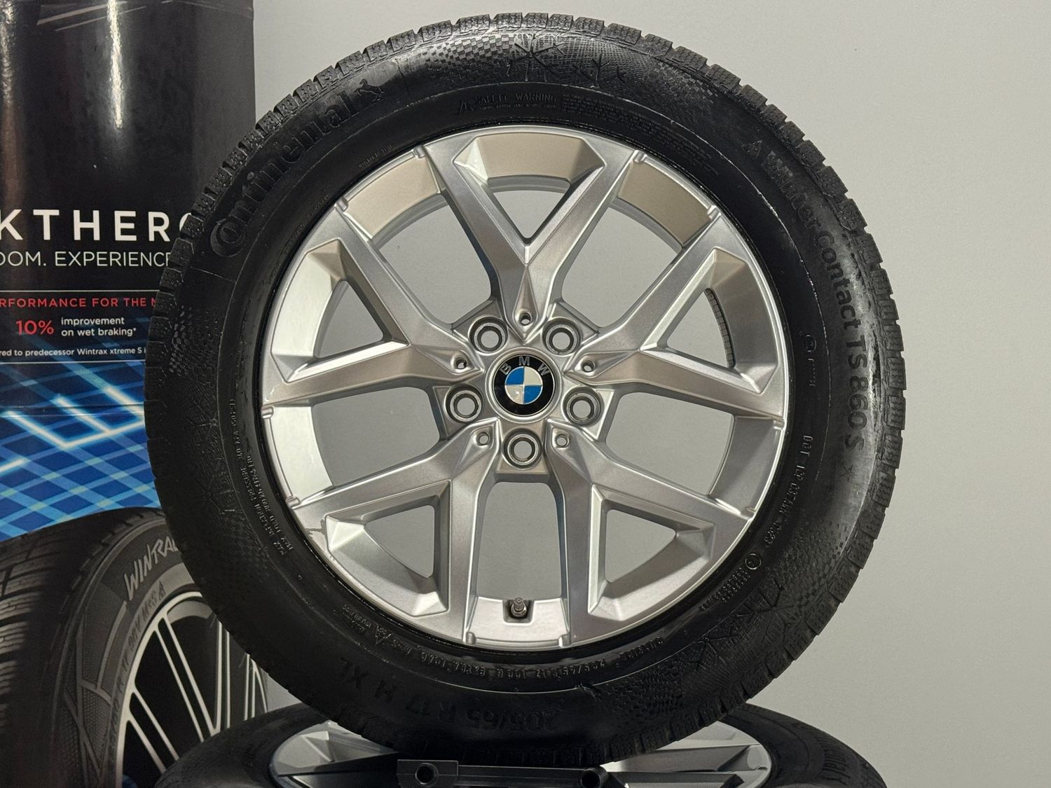 BMW X1 X2 17 Zoll Winterreifen Original Kompletträder 896 U11 U10