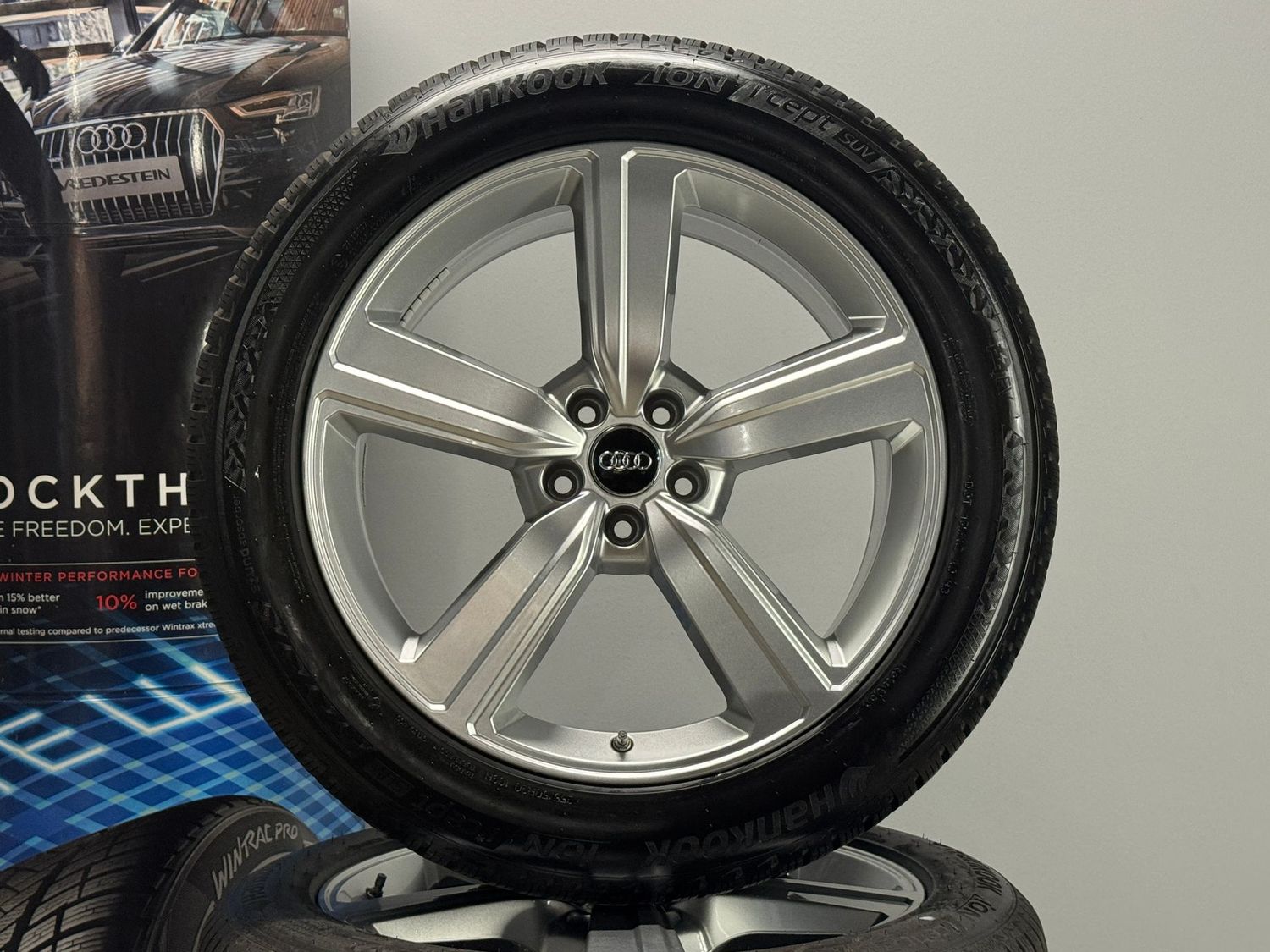 Audi E-Tron S 20 Zoll Winterreifen Original Kompletträder