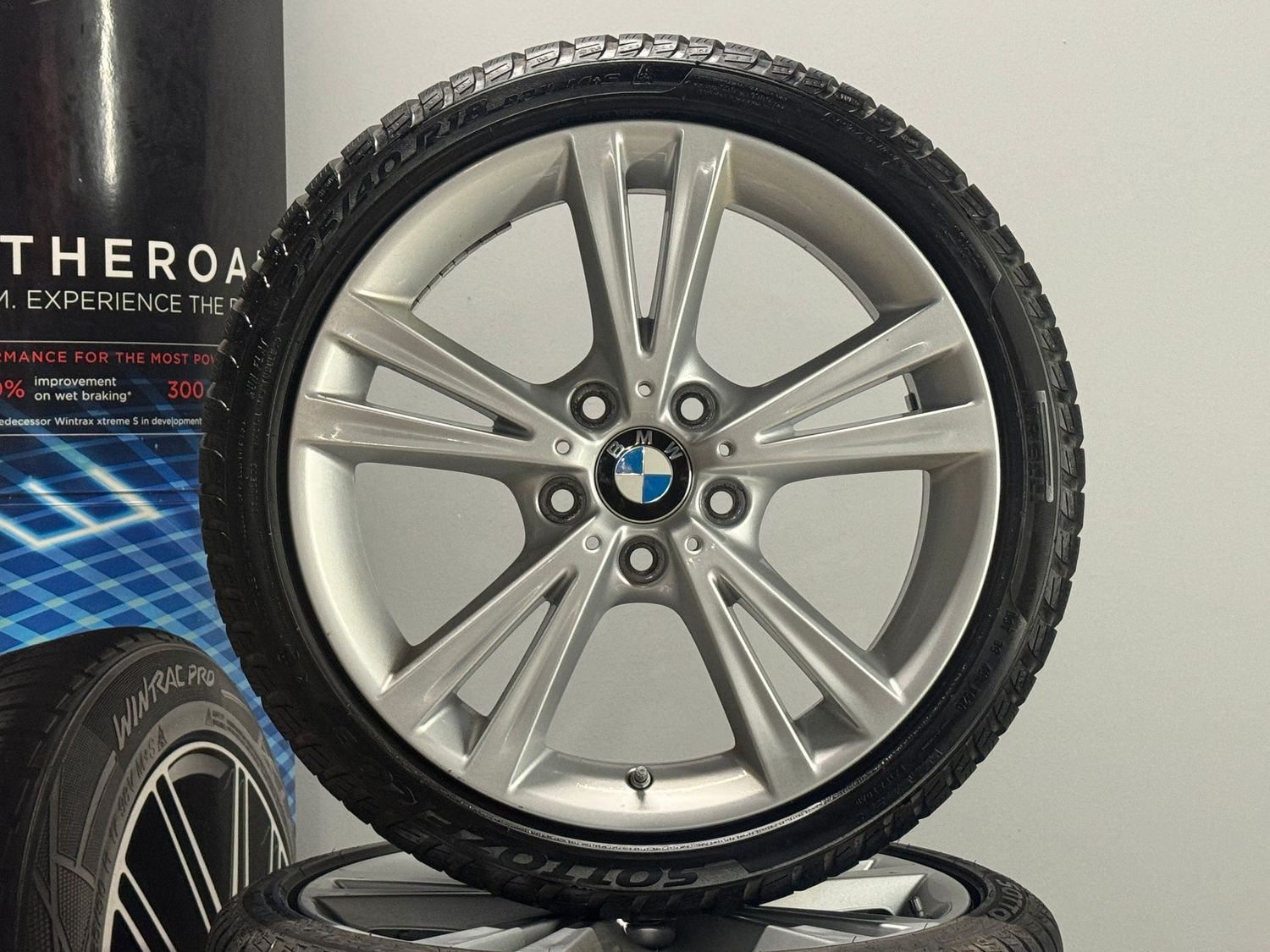 BMW 1er 18 Zoll Winterreifen Original Kompletträder 385 F20 F21 F22