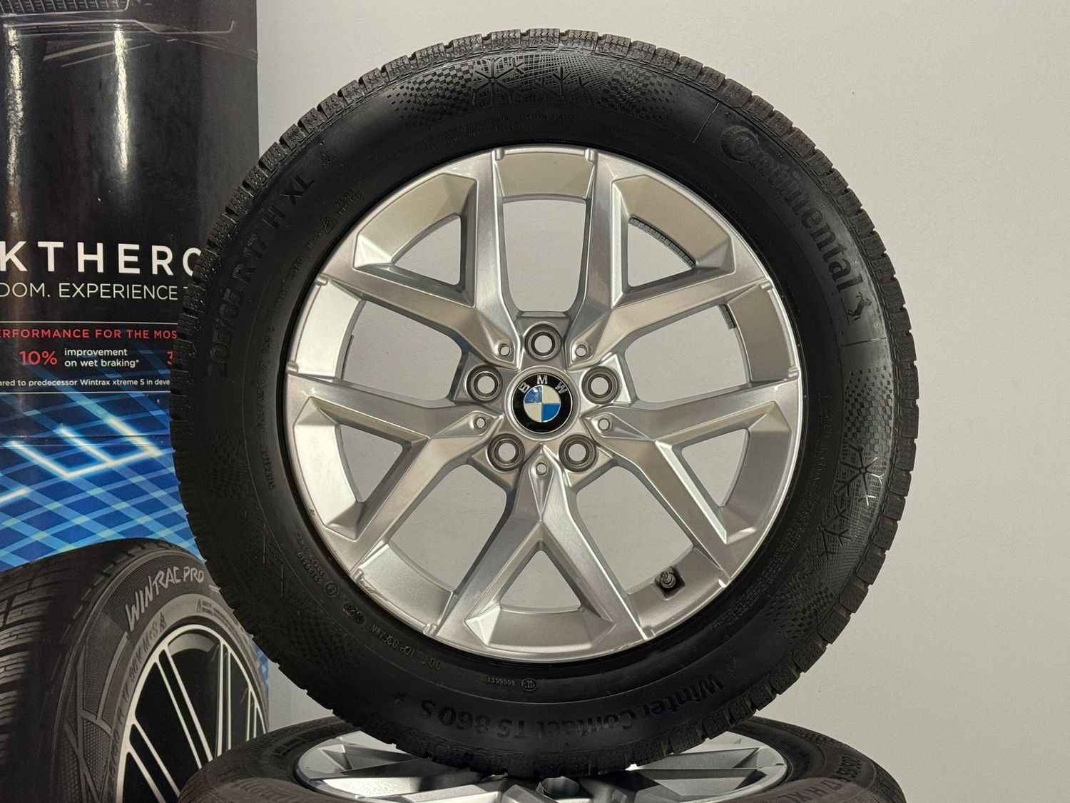 BMW X1 X2 17 Zoll Winterreifen Original Kompletträder 896 U11 U10