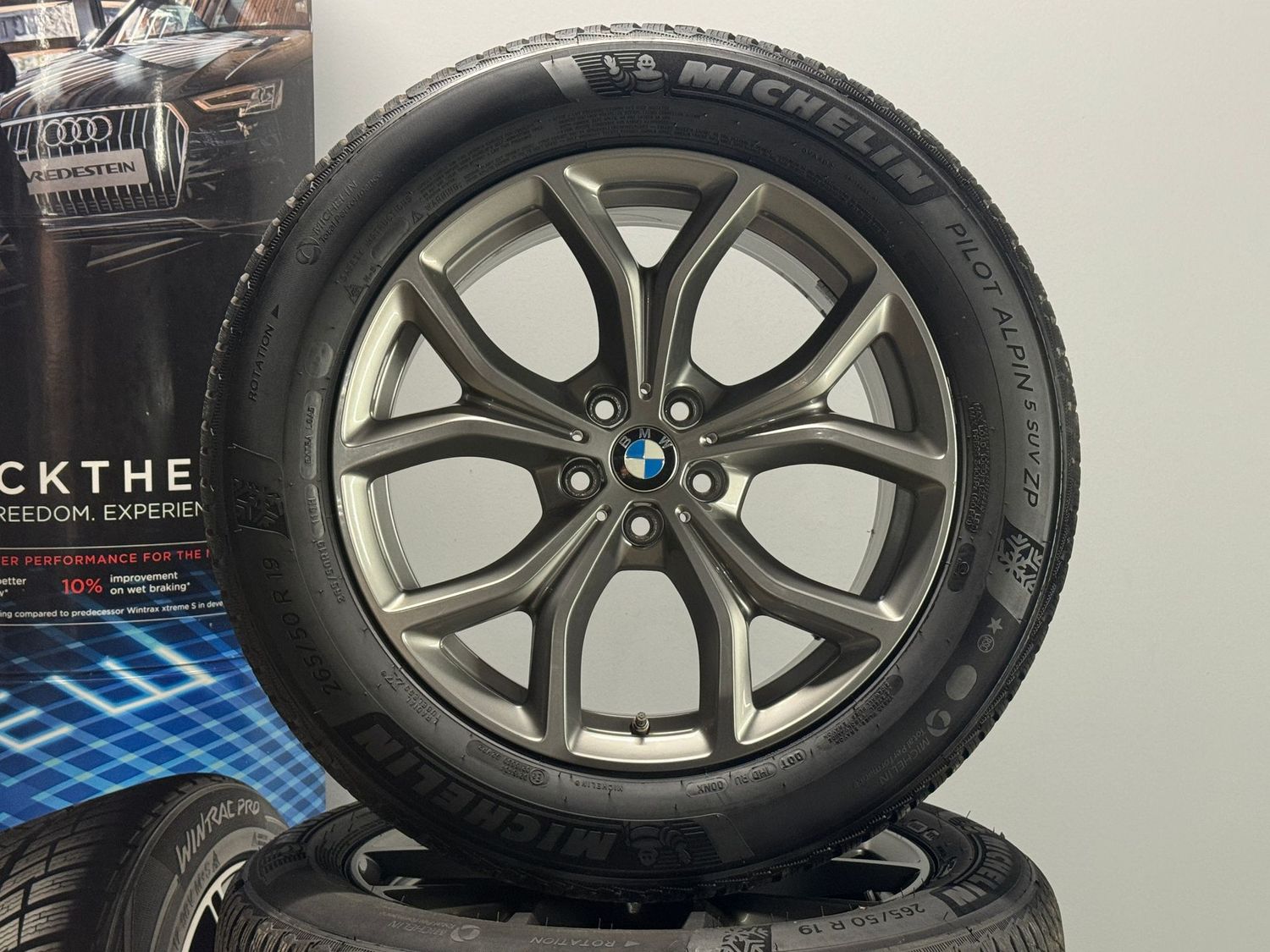 BMW X5 X6 19 Zoll Winterreifen Original Kompletträder 735 G05 G06 BMW X5 X6 19 Zoll Winterreifen Original Kompletträder 735 G05 G06