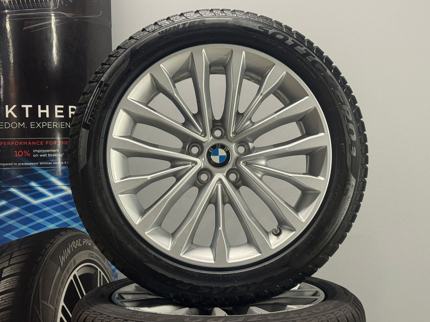 BMW 5er 18 Zoll Winterreifen Original Kompletträder 632 G30 G31 BMW 5er 18 Zoll Winterreifen Original Kompletträder 632 G30 G31