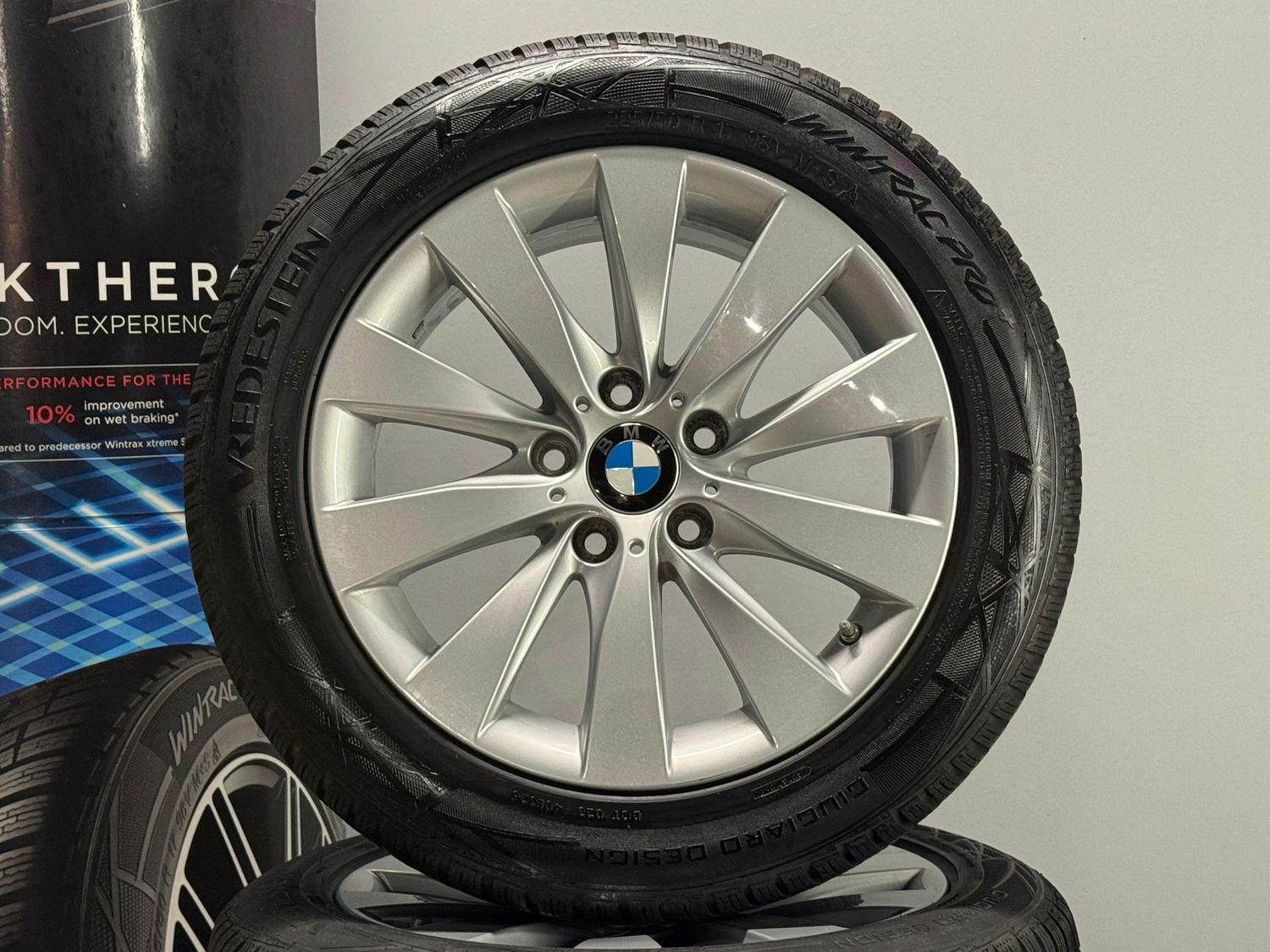 BMW 3er 17 Zoll Winterreifen Original Kompletträder F30 F31 BMW 3er 17 Zoll Winterreifen Original Kompletträder F30 F31