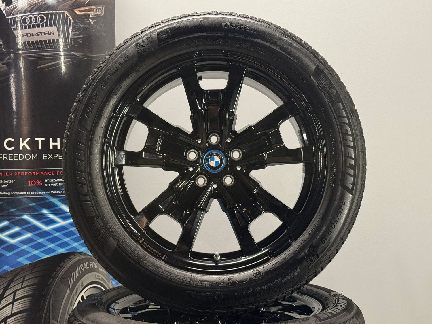 BMW iX3 19 Zoll Winterreifen Original Kompletträder 842 G08 BMW iX3 19 Zoll Winterreifen Original Kompletträder 842 G08