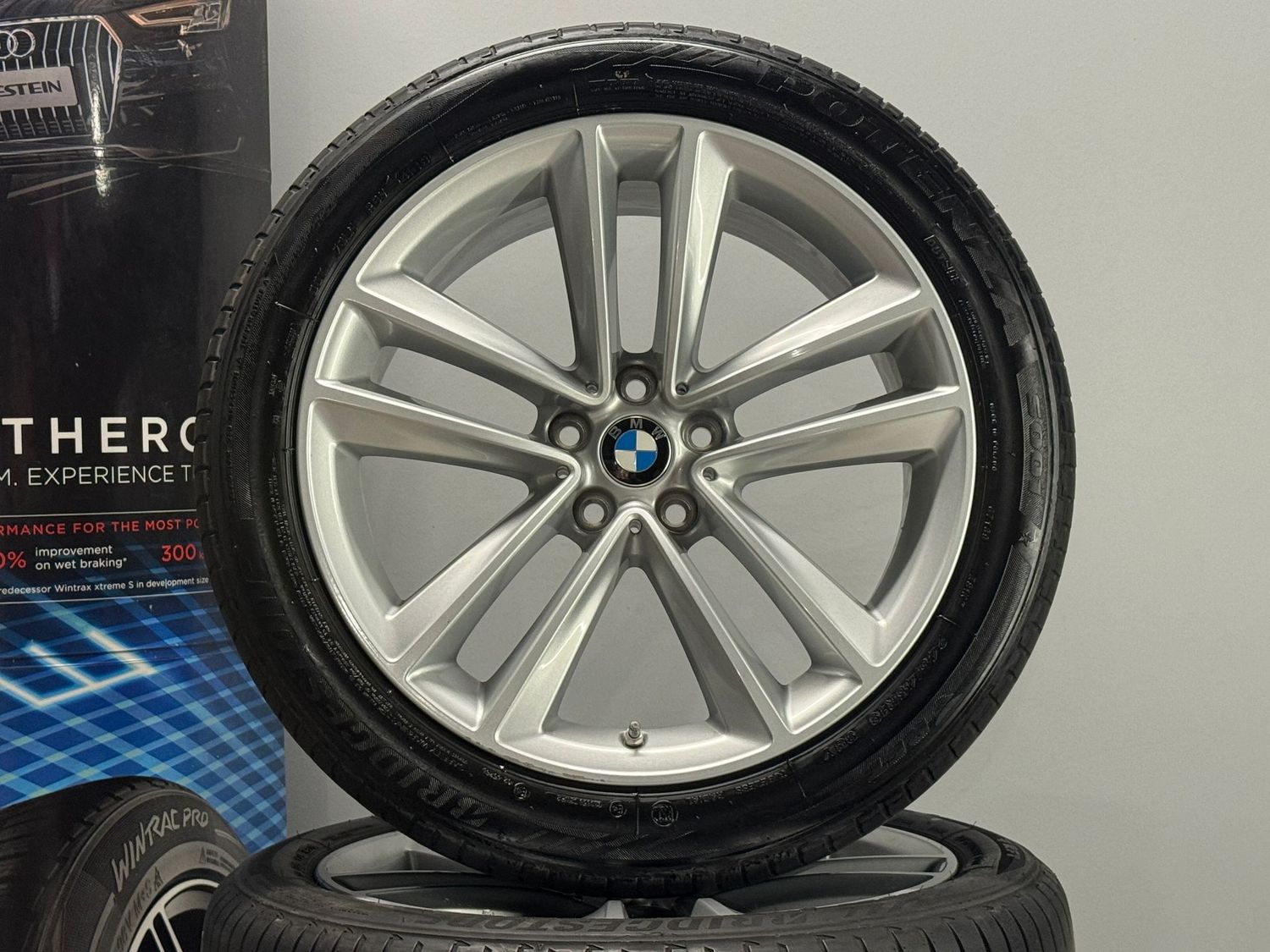 BMW 7er 19 Zoll Felgen Original Kompletträder 630 G11 G12 G32 BMW 7er 19 Zoll Felgen Original Kompletträder 630 G11 G12 G32