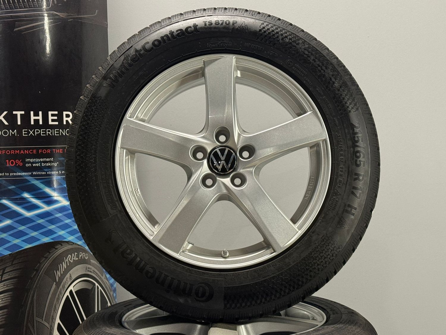 VW Tiguan 17 Zoll Winterreifen Kompletträder 5N NEU VW Tiguan 17 Zoll Winterreifen Kompletträder 5N NEU