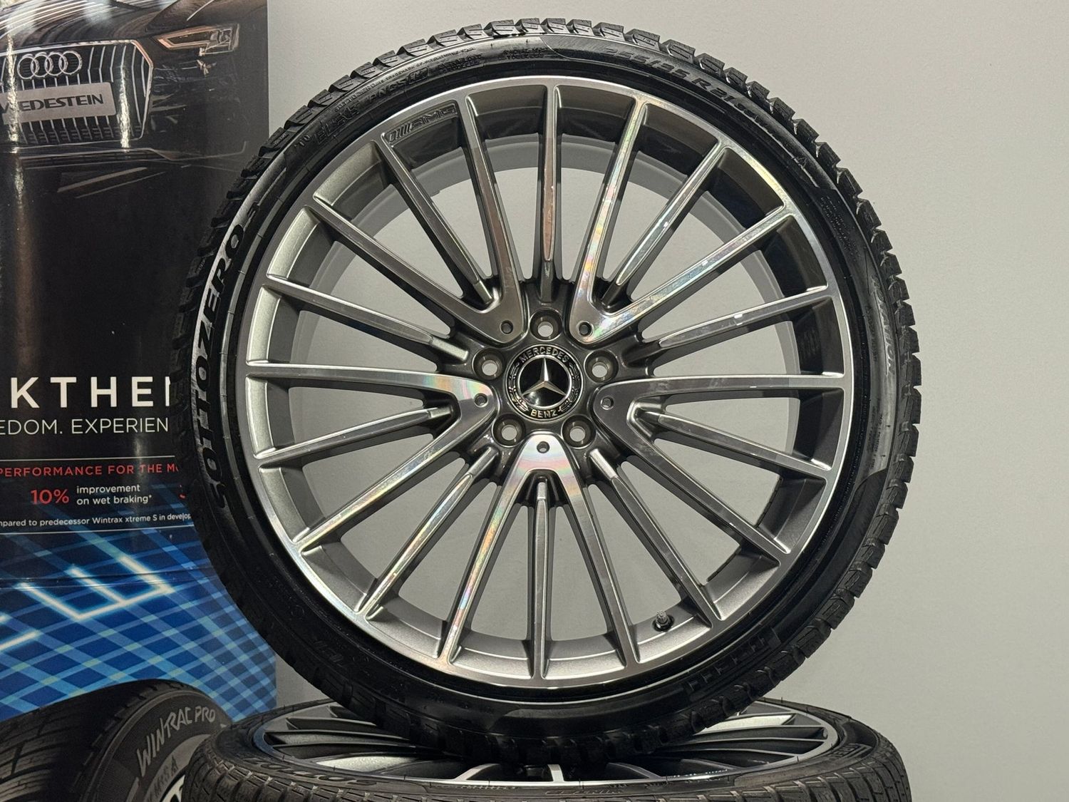 Mercedes S Klasse 21 Zoll AMG Winterreifen Original Kompletträder W223 Mercedes S Klasse 21 Zoll AMG Winterreifen Original Kompletträder W223