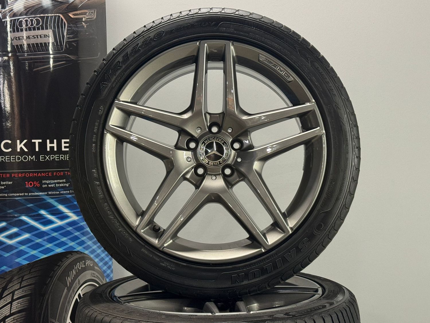 Mercedes S Klasse 19 Zoll AMG Felgen Original Kompletträder W222