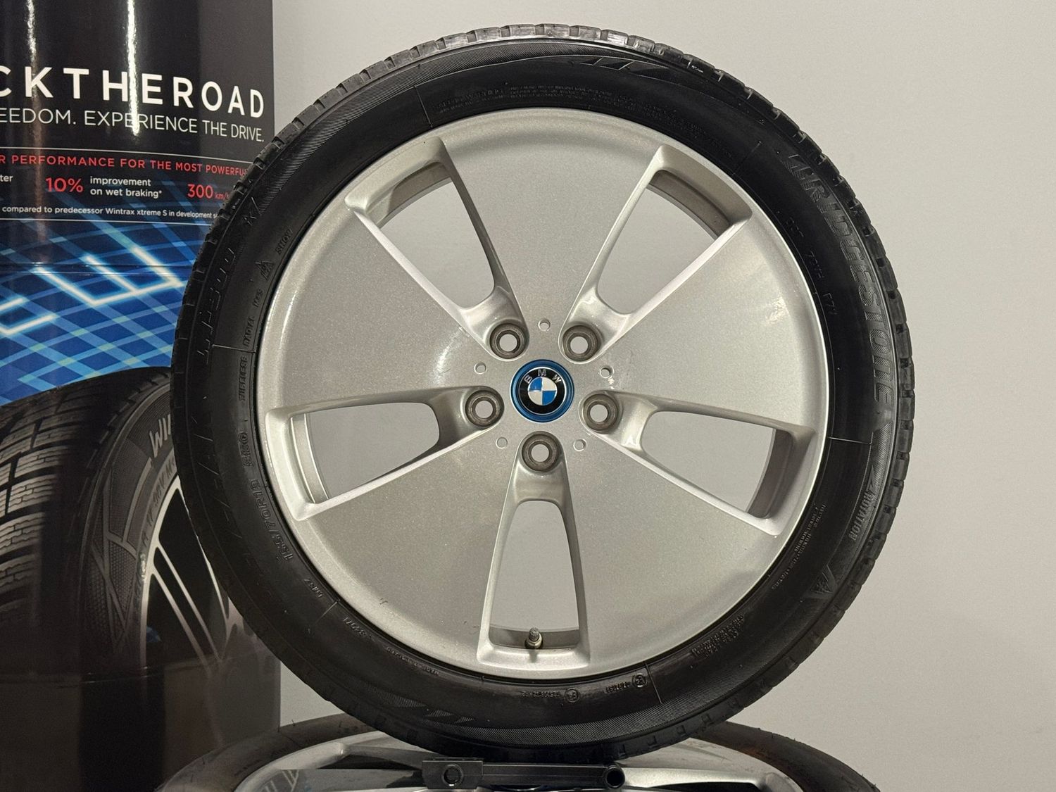 BMW i3 19 Zoll Winterreifen Original Kompletträder 427 BMW i3 19 Zoll Winterreifen Original Kompletträder 427