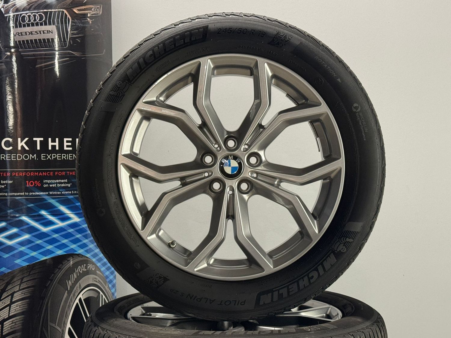 BMW X3 X4 19 Zoll Winterreifen Original Kompletträder 694 G01 G02 BMW X3 X4 19 Zoll Winterreifen Original Kompletträder 694 G01 G02