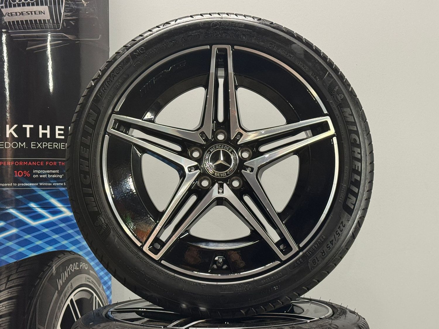 Mercedes C Klasse 18 Zoll AMG Felgen Original Kompletträder W206 S206 Sommer Mercedes C Klasse 18 Zoll AMG Felgen Original Kompletträder W206 S206 Sommer