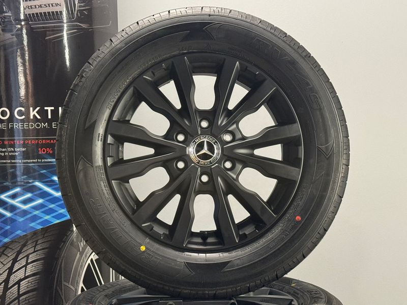 Mercedes Sprinter 17 Zoll Felgen Kompletträder Allwetter W907 NEU