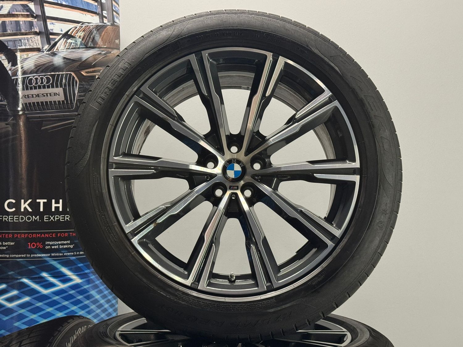 BMW X5 X6 20 Zoll Original Kompletträder Sommer Styling M740 G05 G06 BMW X5 X6 20 Zoll Original Kompletträder Sommer Styling M740 G05 G06