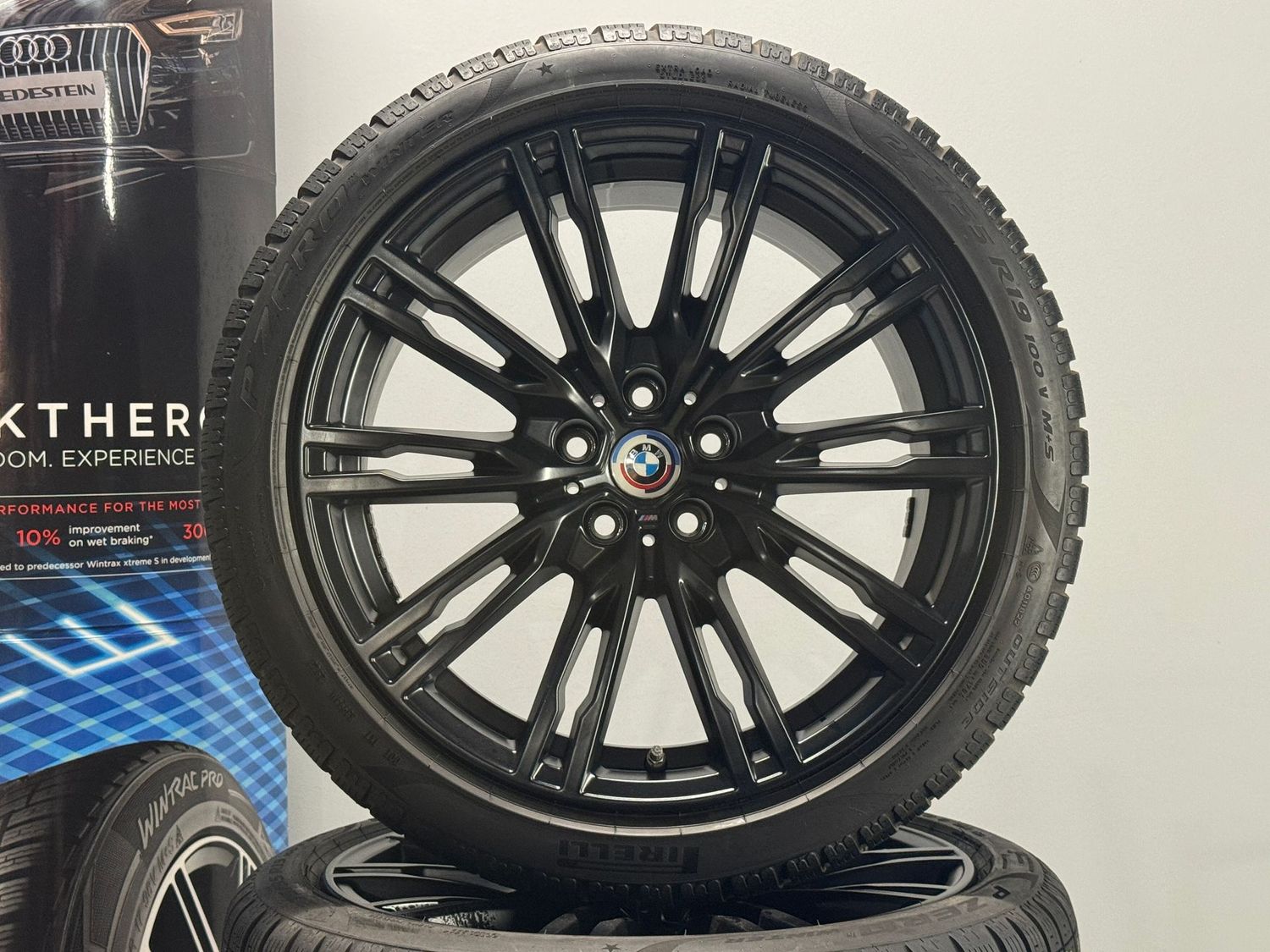 BMW M2 M3 M4 19 Zoll Original Winterräder M829 G87 G80 G82 BMW M2 M3 M4 19 Zoll Original Winterräder M829 G87 G80 G82