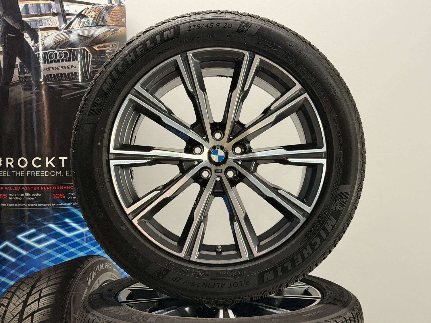 BMW X5 X6 20 Zoll Winterreifen Original Kompletträder M740 G05 G06 BMW X5 X6 20 Zoll Winterreifen Original Kompletträder M740 G05 G06