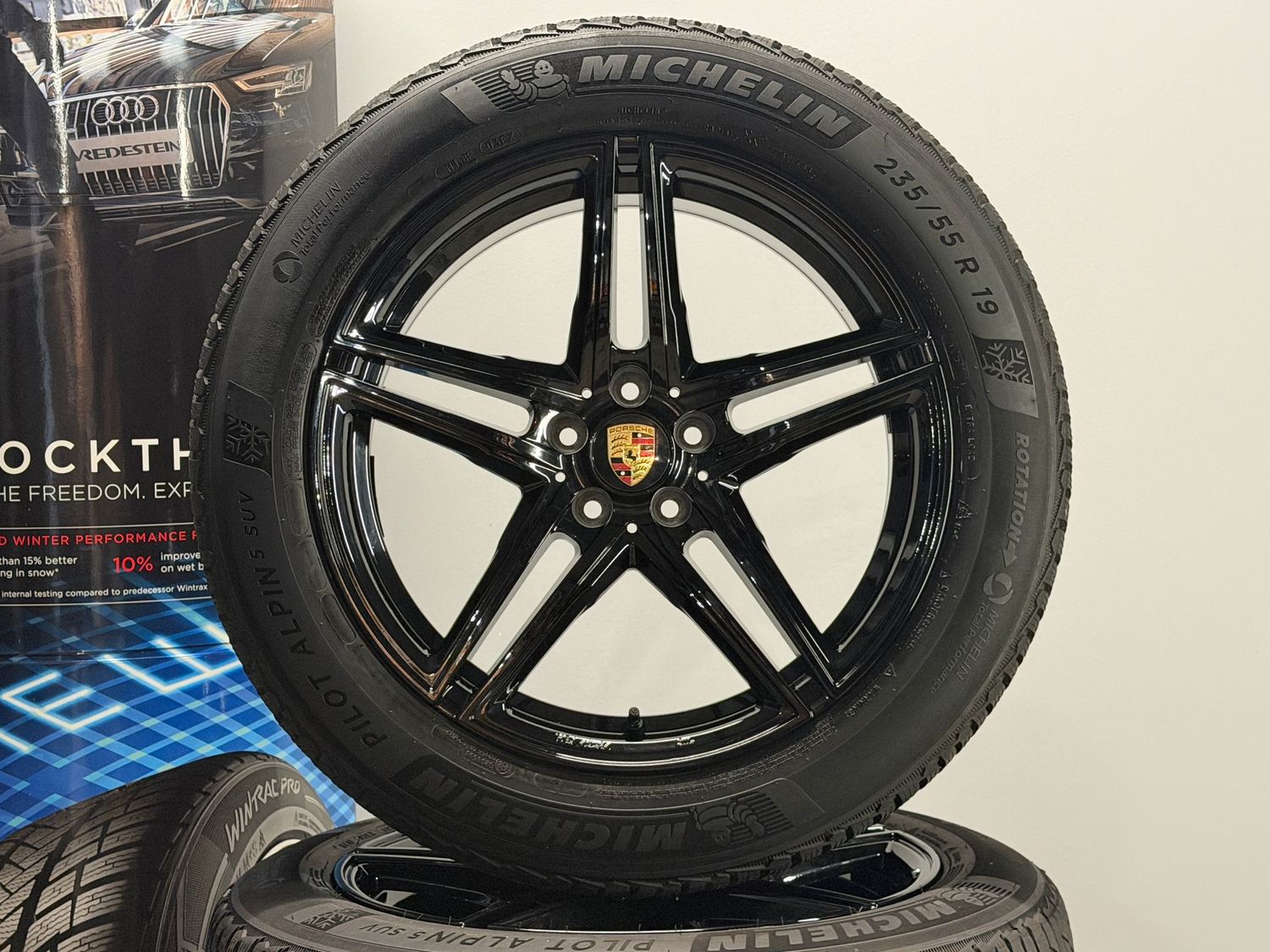 Porsche Macan 19 Zoll Winterreifen Kompletträder Porsche Macan 19 Zoll Winterreifen Kompletträder