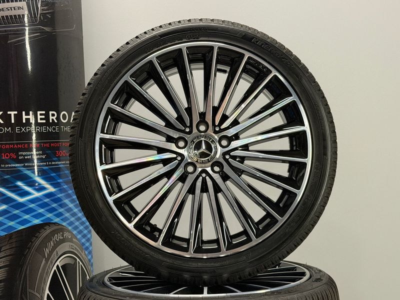 Mercedes C Klasse 19 Zoll AMG Felgen Original Kompletträder W206 S206 AllWetter Mercedes C Klasse 19 Zoll AMG Felgen Original Kompletträder W206 S206 AllWetter