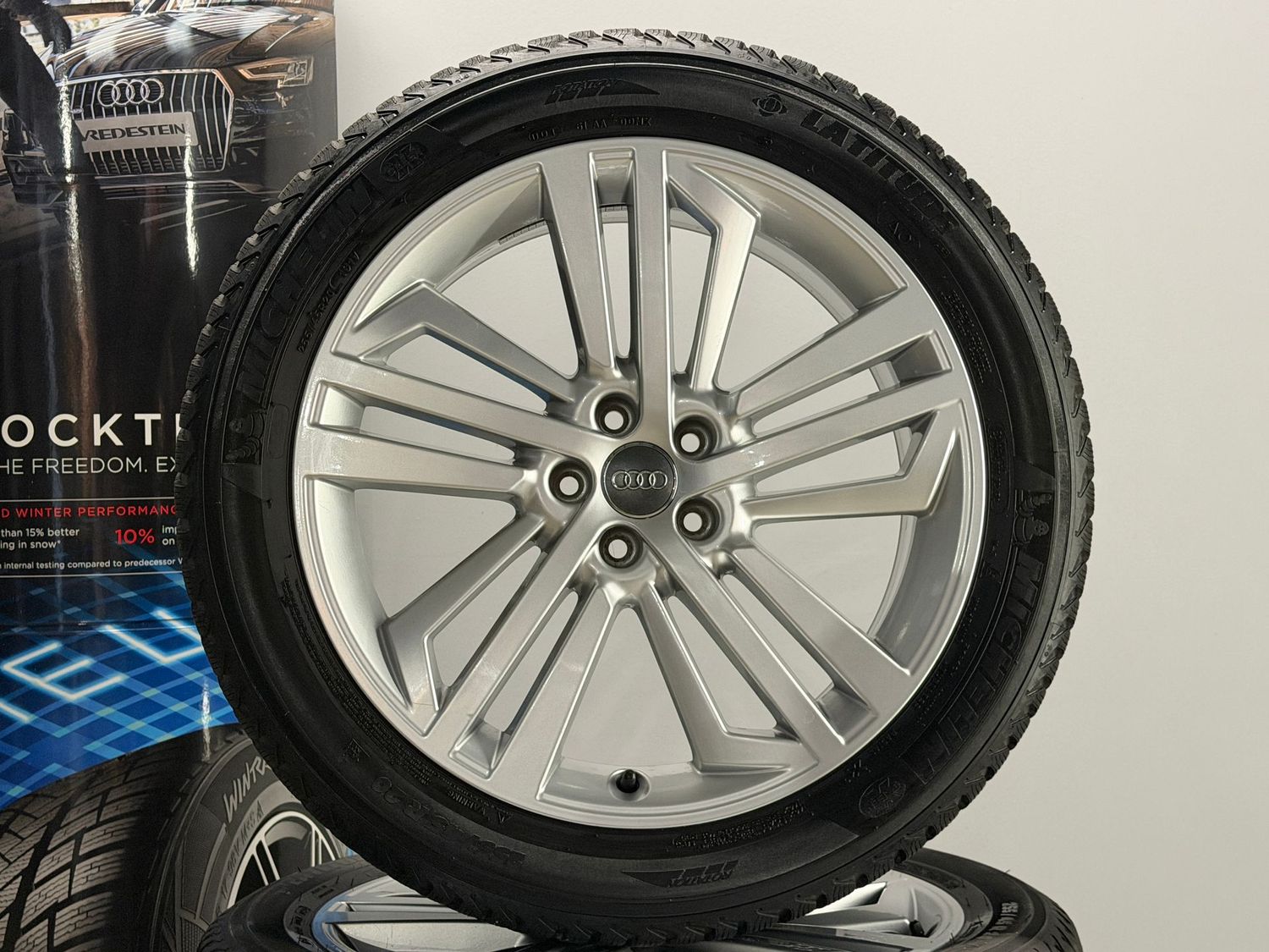Audi Q5 SQ5 20 Zoll Winterreifen Original Kompletträder FY Audi Q5 SQ5 20 Zoll Winterreifen Original Kompletträder FY