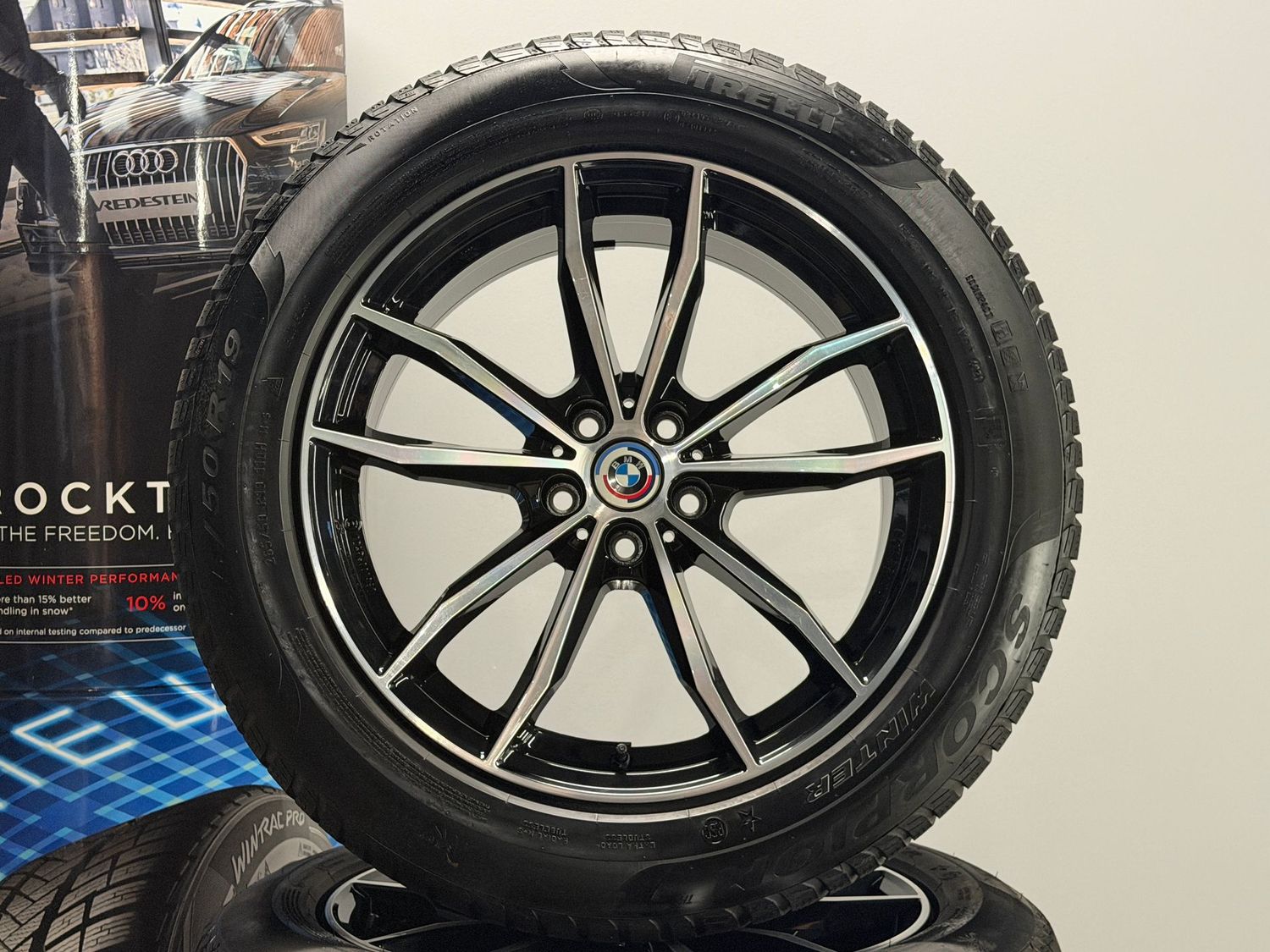 BMW X5 X6 19 Zoll Winterreifen Kompletträder G05 G06 BMW X5 X6 19 Zoll Winterreifen Kompletträder G05 G06