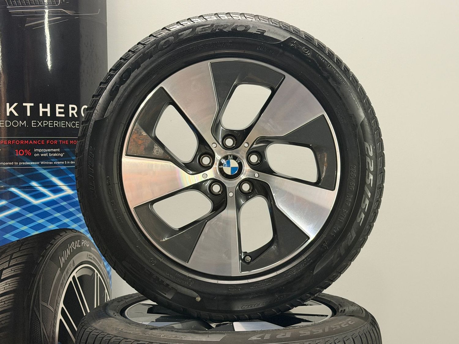BMW 5er 17 Zoll Winterreifen Original Kompletträder 645 G30 G31 BMW 5er 17 Zoll Winterreifen Original Kompletträder 645 G30 G31