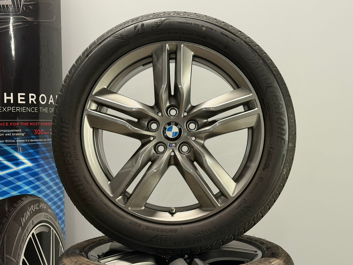 BMW X1 X2 18 Zoll Styling M570 Original Kompletträder Sommer BMW X1 X2 18 Zoll Styling M570 Original Kompletträder Sommer
