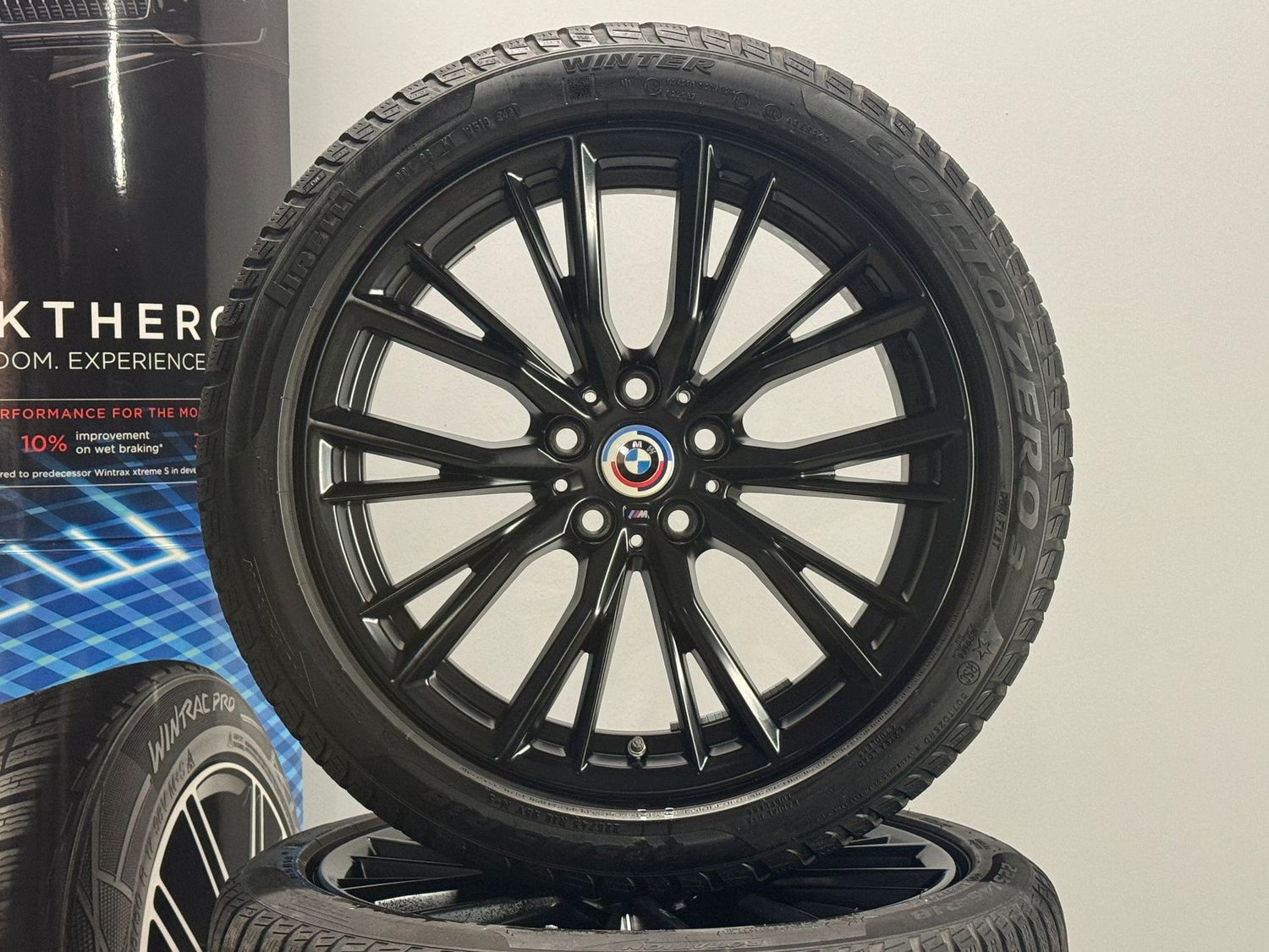 BMW 3er 18 Zoll Winterreifen Original Kompletträder M796 G20 G21 BMW 3er 18 Zoll Winterreifen Original Kompletträder M796 G20 G21
