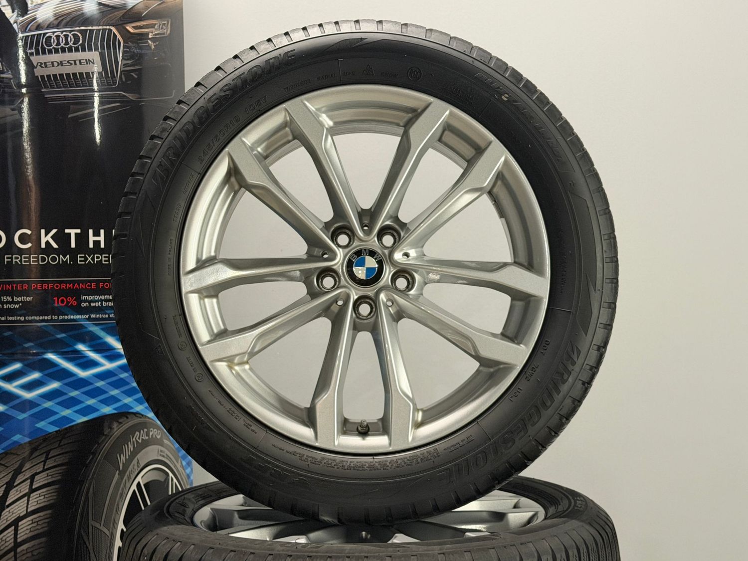 BMW X3 X4 19 Zoll Winterreifen Original Kompletträder 691 G01 G02 BMW X3 X4 19 Zoll Winterreifen Original Kompletträder 691 G01 G02
