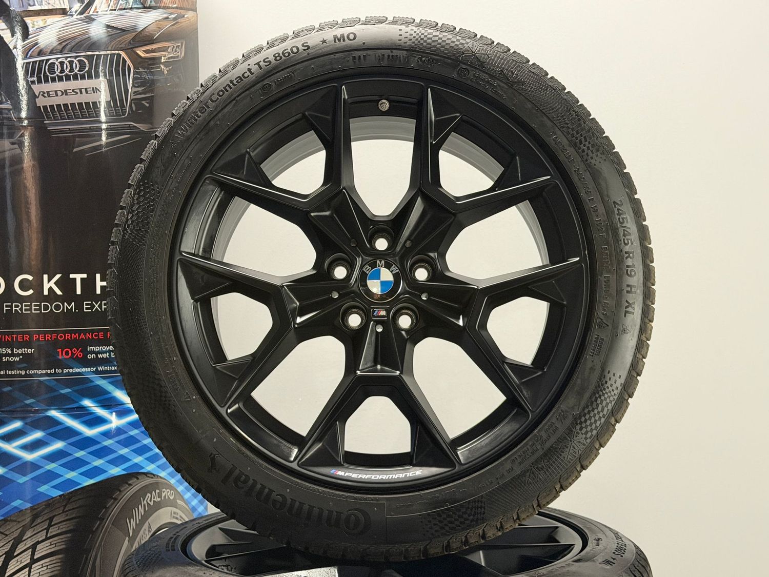 BMW 5er i5 19 Zoll Winterreifen Original Kompletträder M942 G60 G61 BMW 5er i5 19 Zoll Winterreifen Original Kompletträder M942 G60 G61