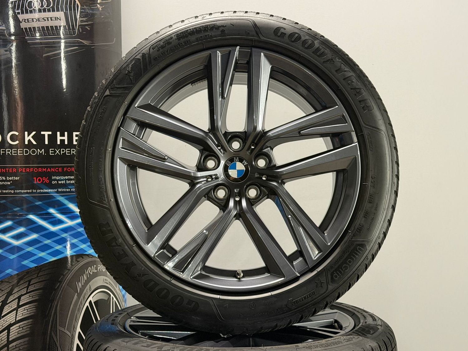 BMW 4er i4 18 Zoll Styling 853 Original Kompletträder Winter G26