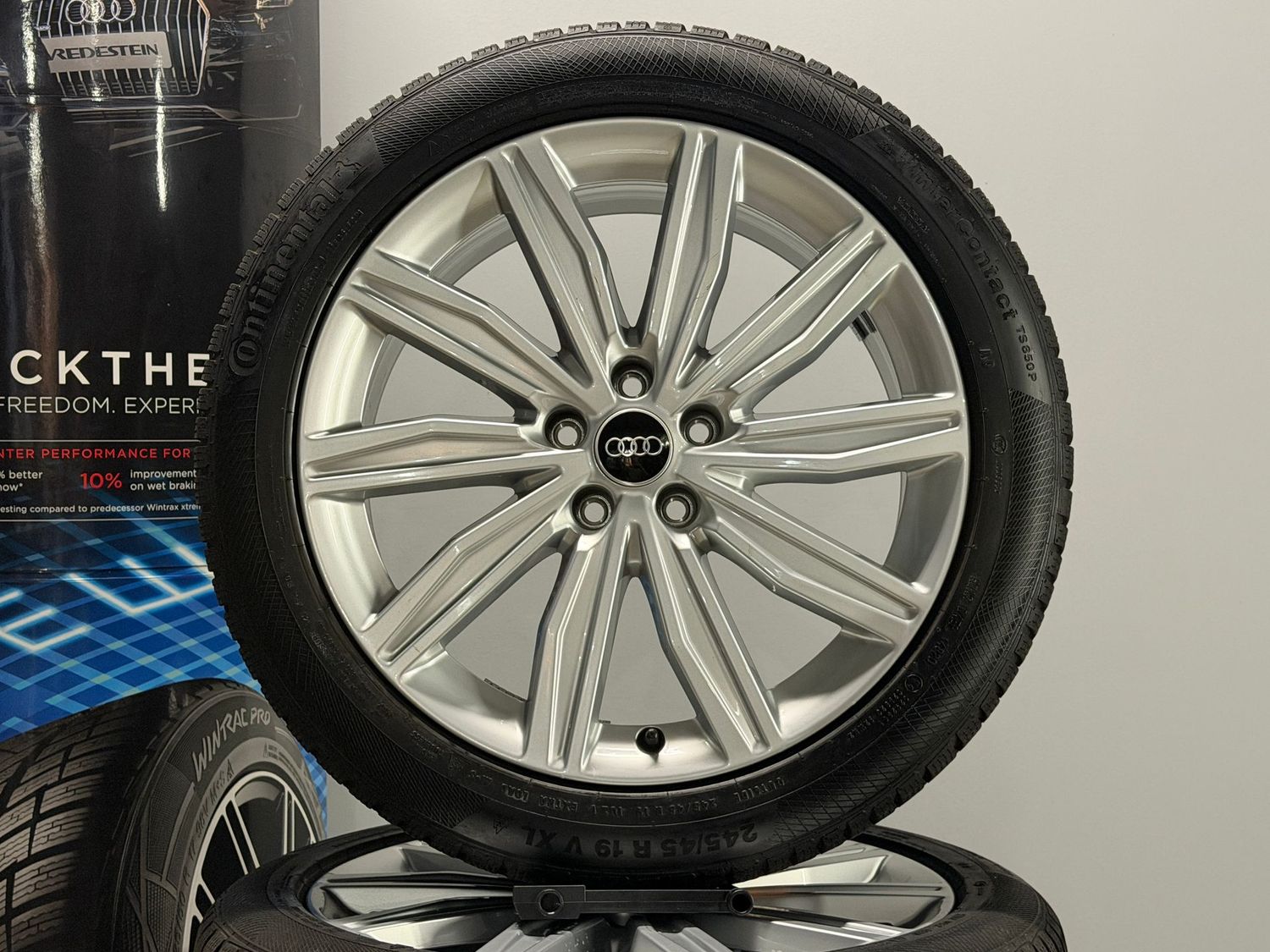 Audi A6 19 Zoll Winterreifen Original Kompletträder 4K Audi A6 19 Zoll Winterreifen Original Kompletträder 4K