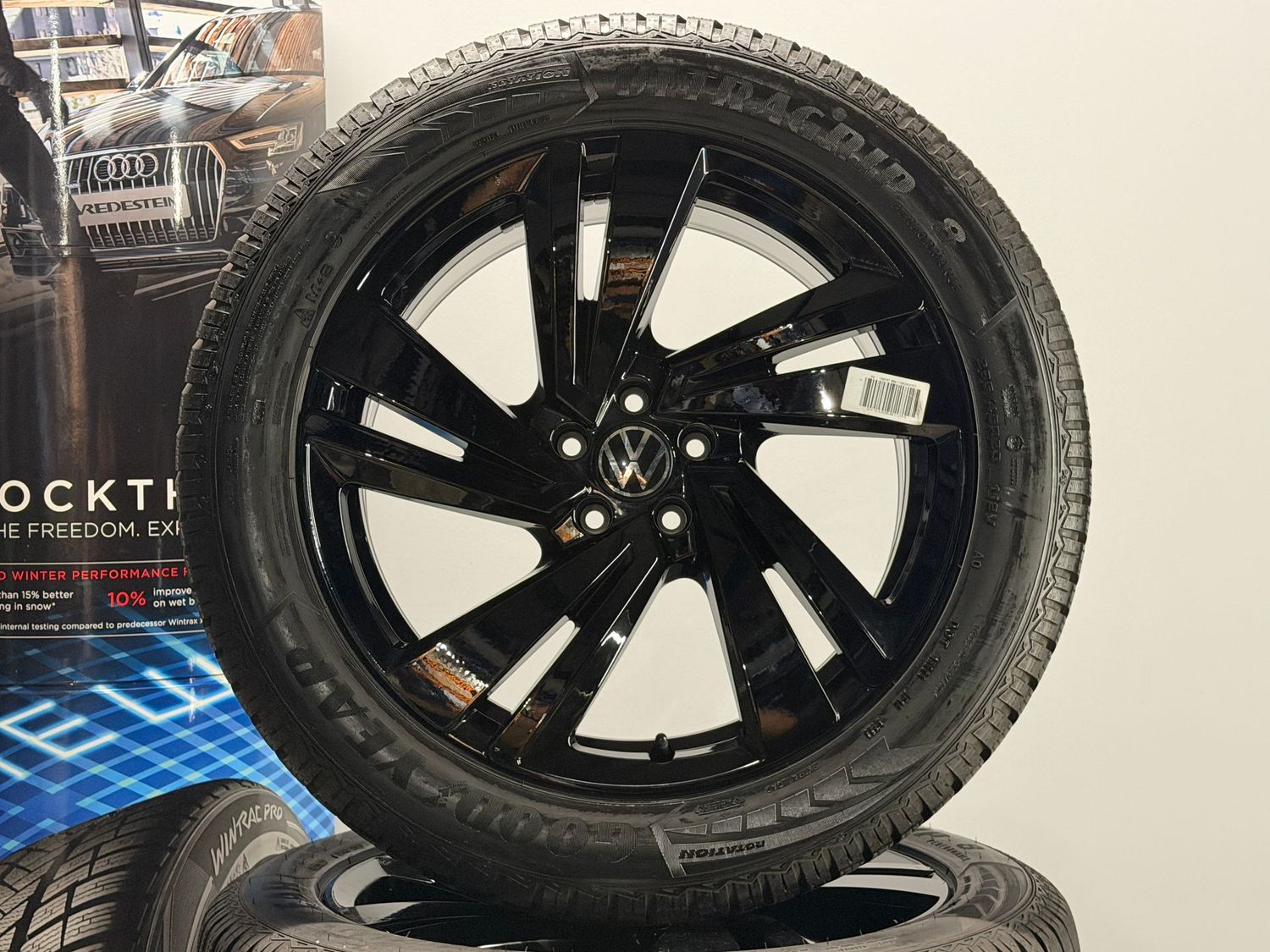 VW Touareg 20 Zoll Winterreifen Original Kompletträder Nevada CR7 VW Touareg 20 Zoll Winterreifen Original Kompletträder Nevada CR7