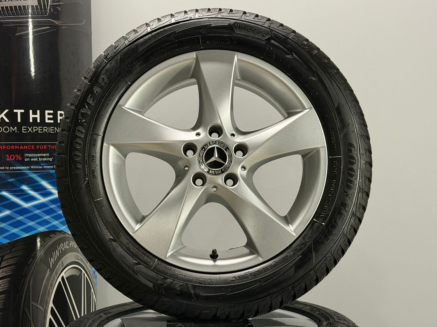 Mercedes V Klasse 17 Zoll Winterreifen Original Kompletträder W447 Vito Mercedes V Klasse 17 Zoll Winterreifen Original Kompletträder W447 Vito