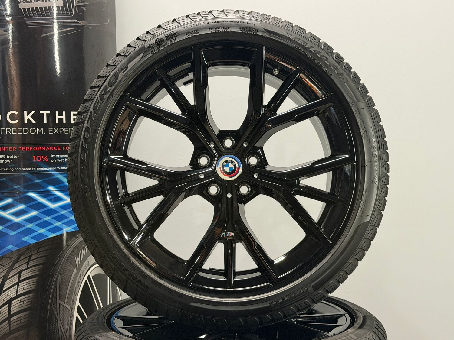 BMW 5er 19 Zoll Winterreifen Original Kompletträder M845 G30 G31 BMW 5er 19 Zoll Winterreifen Original Kompletträder M845 G30 G31