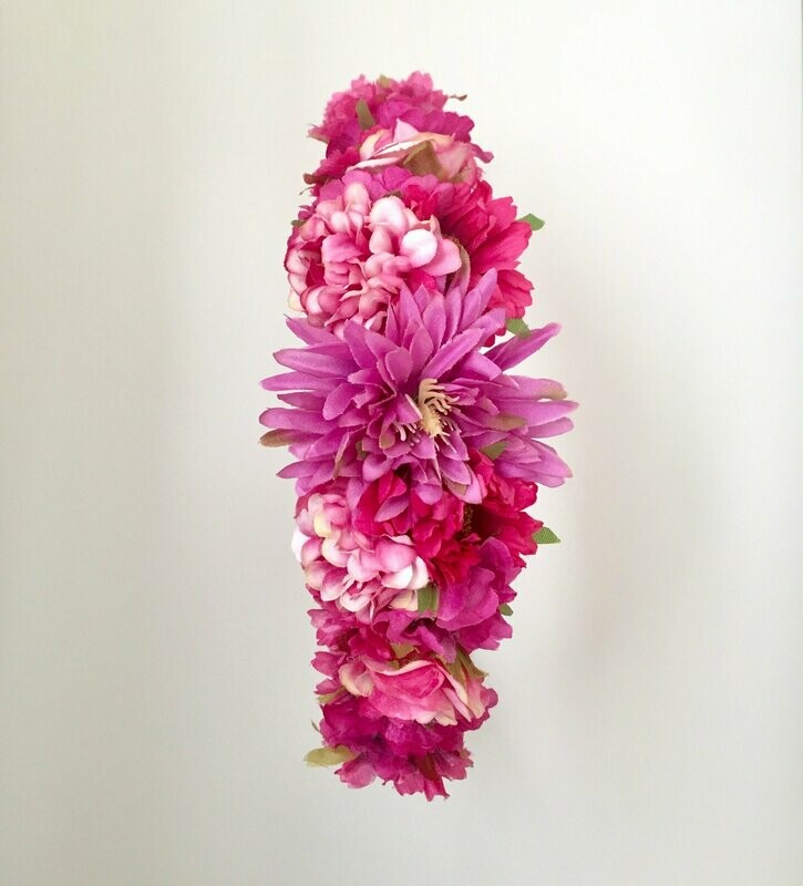 Cinturón plata y fucsia cadena