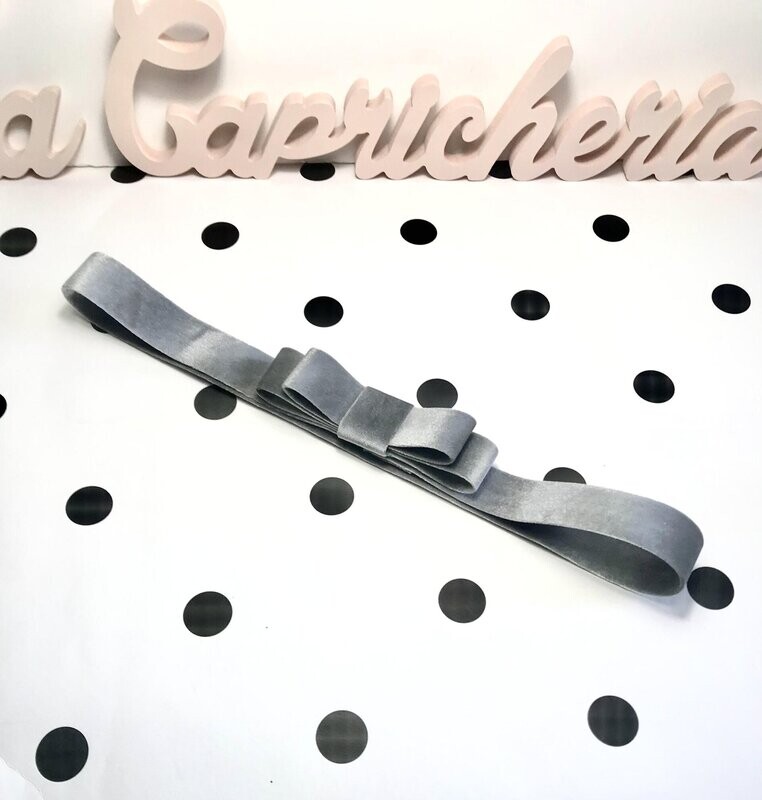 Cinturón lazo terciopelo gris