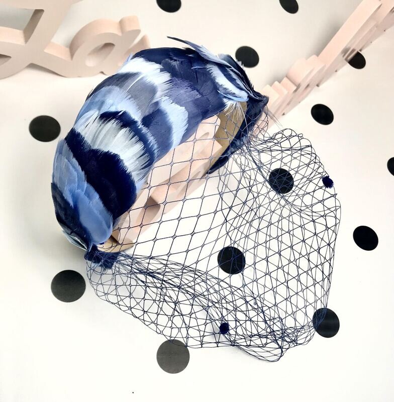 Diadema tocado plumas azules
